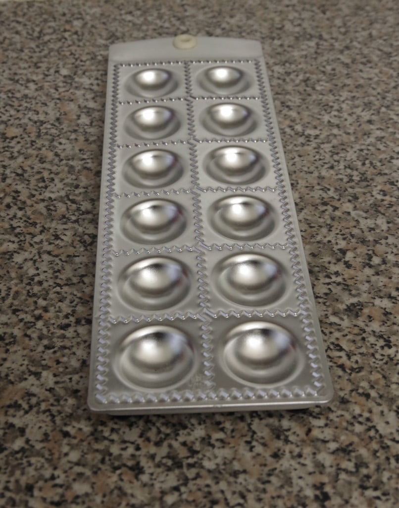 Plaque à faire les raviolis