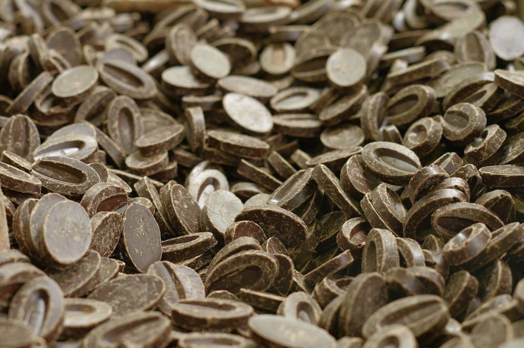Pistoles de chocolat noir