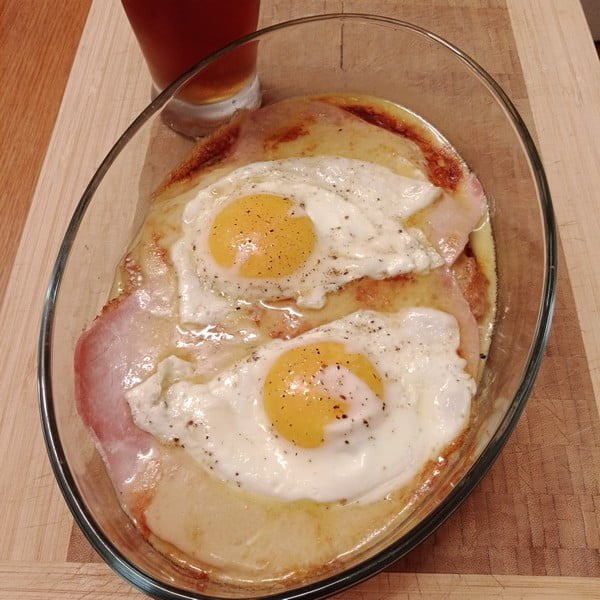 Welsh terminé avec oeuf au plat