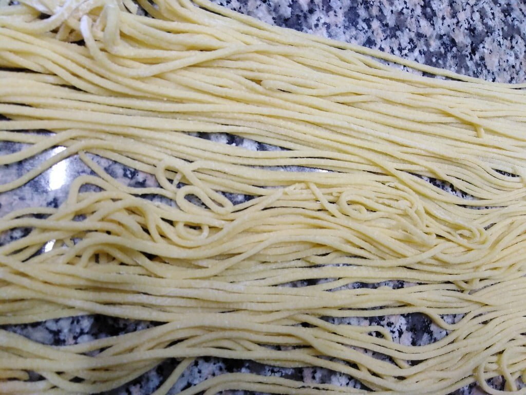 Linguine frais de fabrication maison