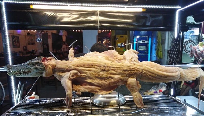 crocogril, crocodile au barbecue à Bangkok