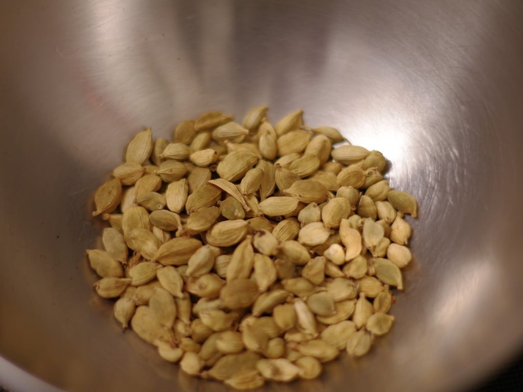 Graines de cardamome verte