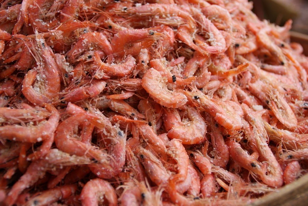 Crevettes salées au Laos. Saveurs du monde