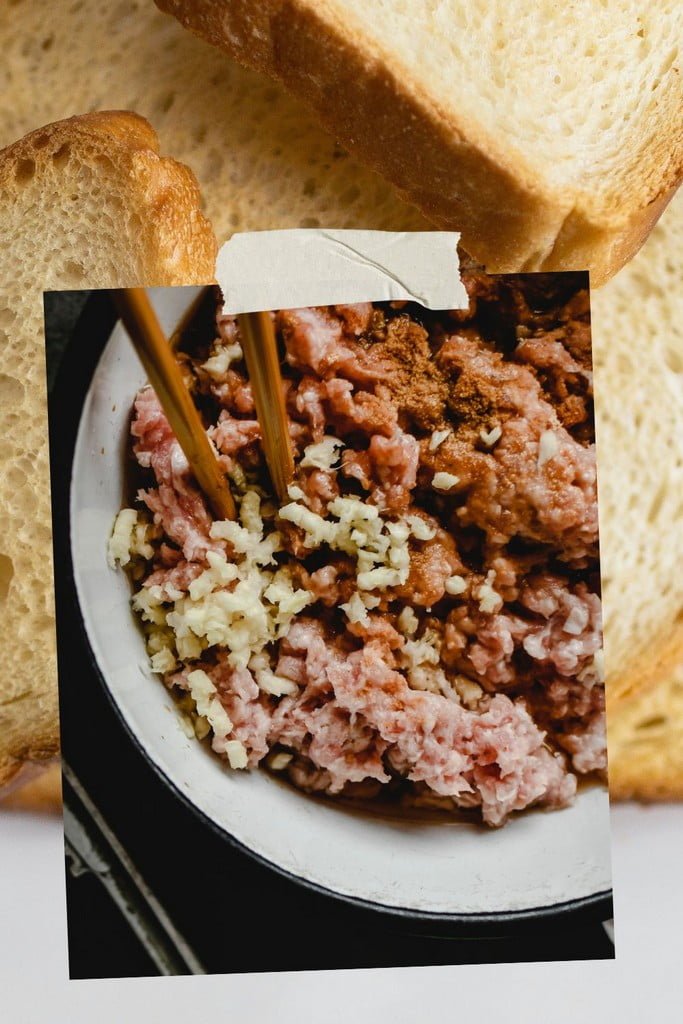 Préparation de canapés au poulet