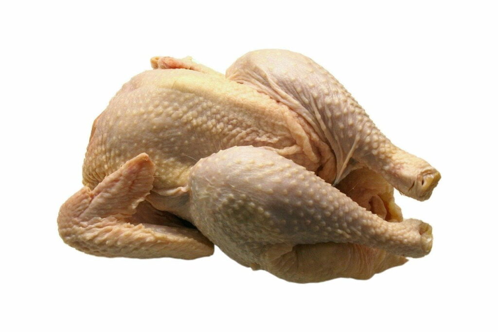 Poulet cru entier