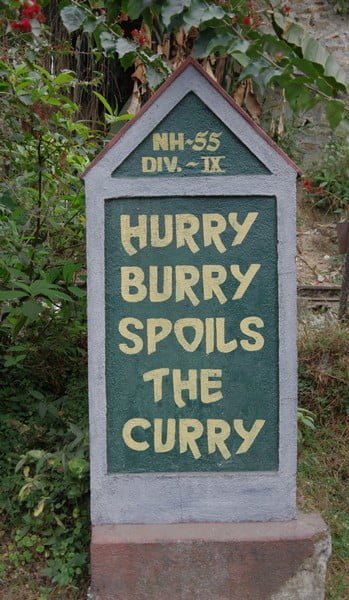 Panneau indiquant un restaurant de curry en Inde