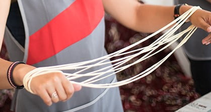 Fabrication de la pâte a lagman